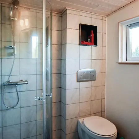 Three-bedroom Holiday In Holiday home Farvang