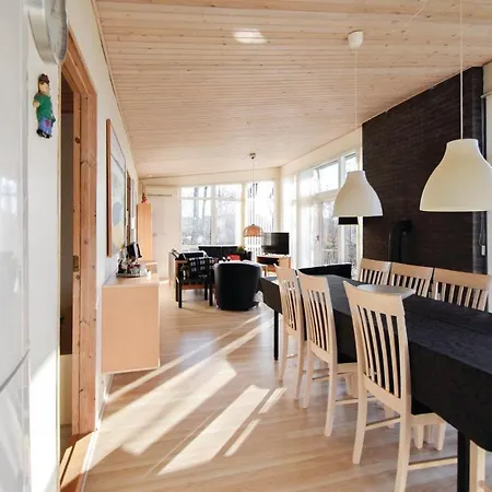 Three-bedroom Holiday In Holiday home Farvang
